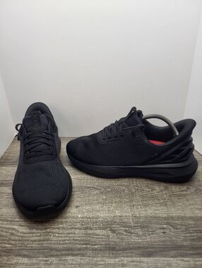 Kizik Athens 2 Mens Size 9.5 Sneakers Shoes Lace Up Slip On Triple Black